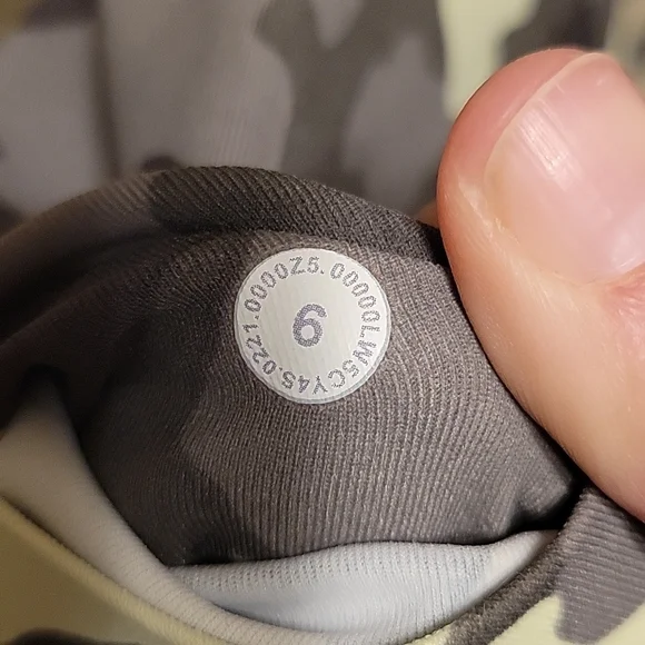 SOLD Lululemon Fast and Free Full-length Camo Pants - Picture 4 of 4